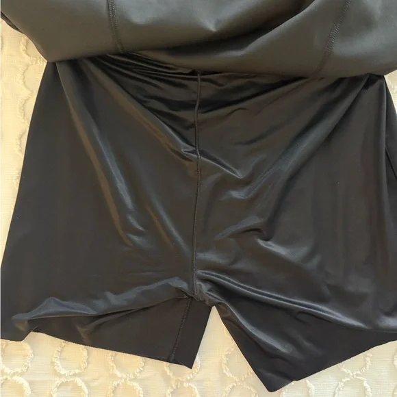 SPANX Black Leather Like mini skirt - Picture 3 of 7